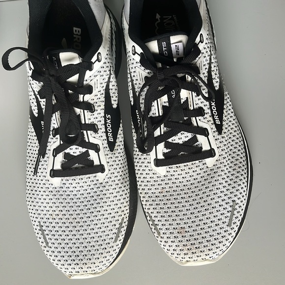 Brooks adrenaline running shoes - Picture 5 of 12